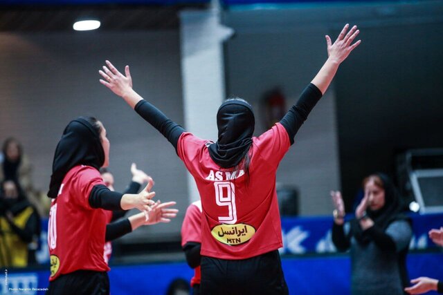 برتری قاطع زنان والیبالیست تبریزی در خانه