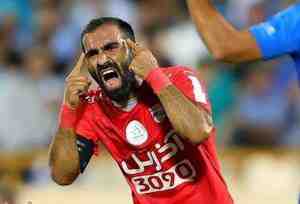 درخواست دستمزد ٩ ميليادرى كيانى از تراکتور