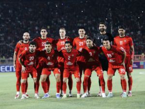 الوحده از چنگ تراکتور گریخت