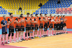 قهرمانی مقتدرانه نارنجی پوشان در نیم فصل