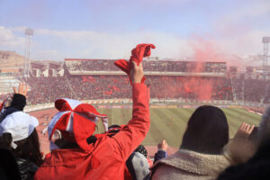 سکوهای ورزشگاه یادگار امام تبریز قربانی جنگ قدرت لیدرها