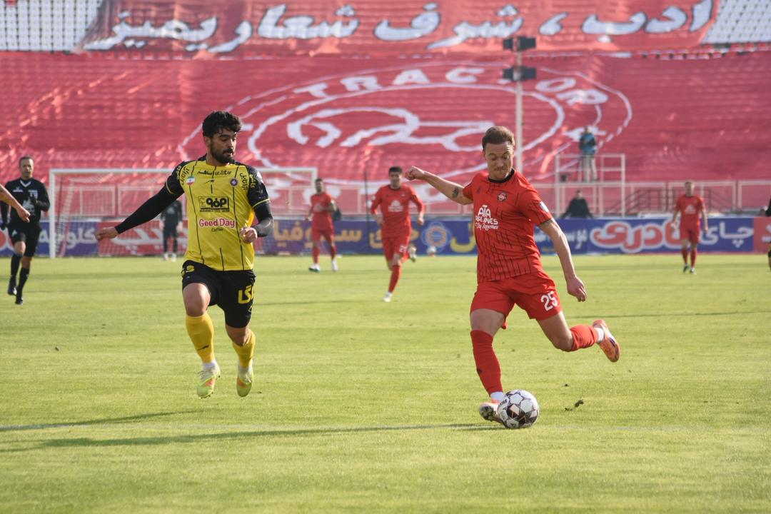 گزارش تصویری دیدار تراکتور با سپاهان